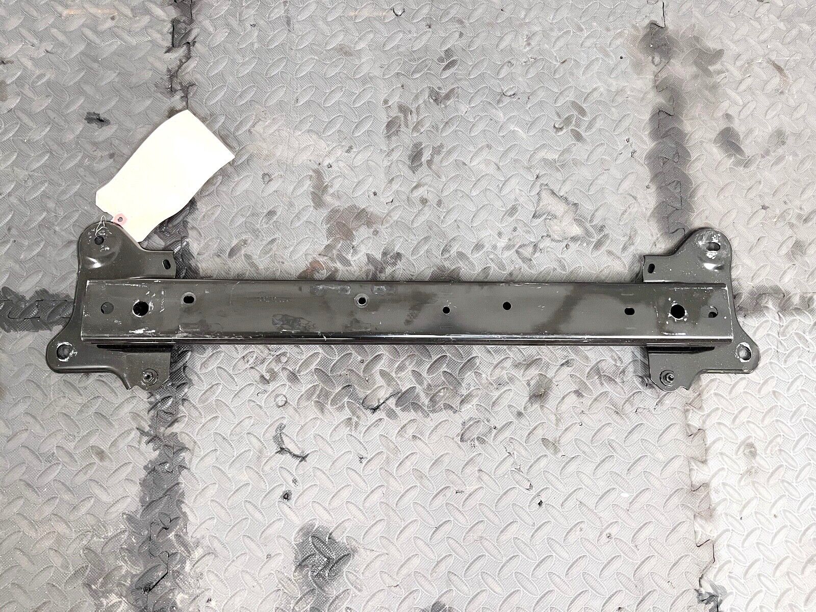 20-24 TESLA MODEL Y MY FRONT SHOCK SUPPORT BRIDGE MOUNT BRACKET  BRACE BAR OEM