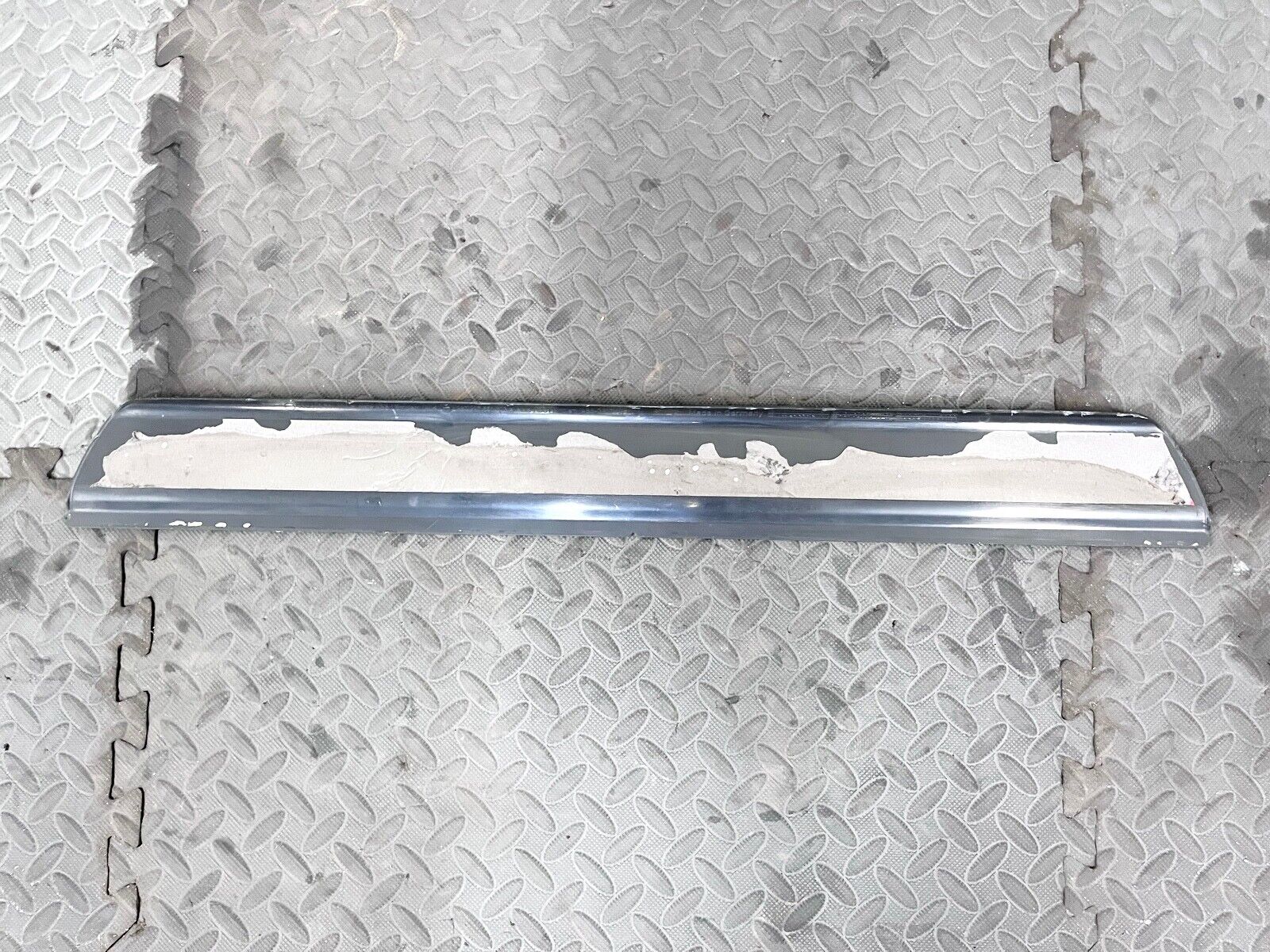 05-12 PORSCHE 911 CARRERA 4S FRONT LEFT LH SIDE DOOR SILL COVER PANEL TRIM OEM