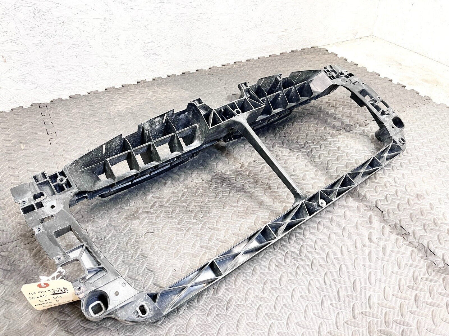 20-22 BENTLEY BENTAYGA FRONT GRILLE RADIATOR SUPPORT FRAME COVER PANEL MOUNT OEM