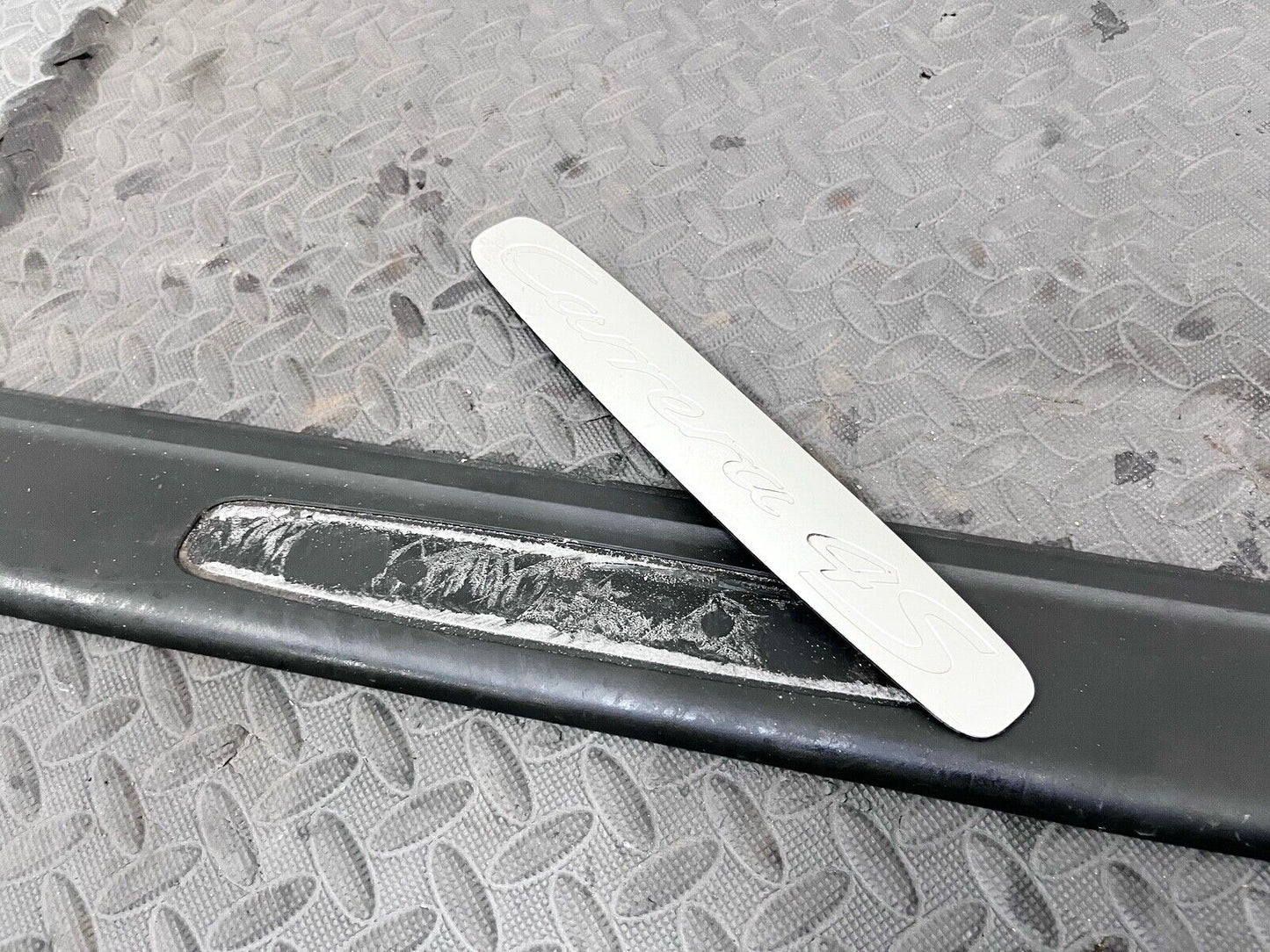 05-12 PORSCHE 911 CARRERA 4S FRONT LEFT LH SIDE DOOR SILL COVER PANEL TRIM OEM