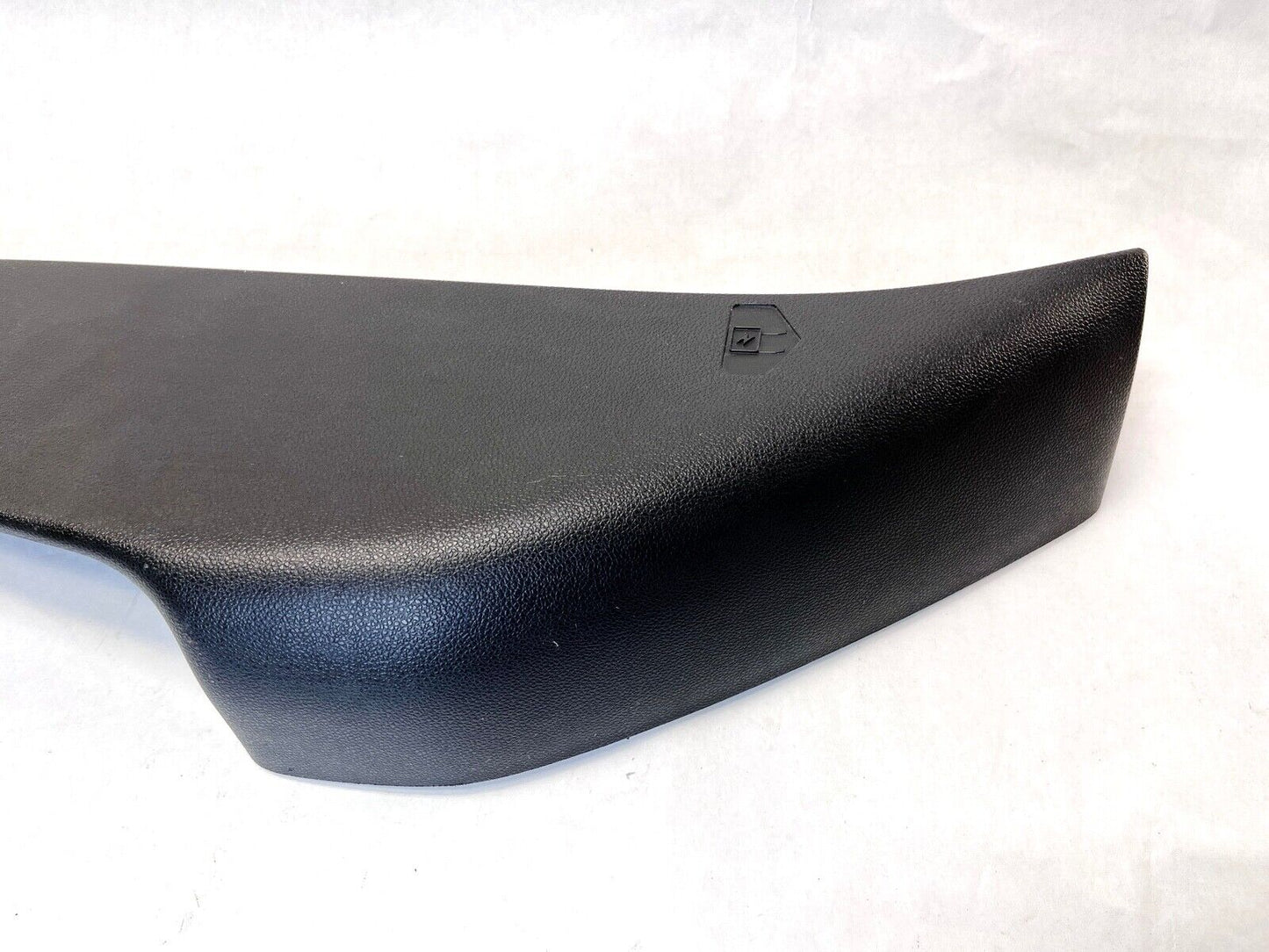 19-23 GMC CHEVROLET SIERRA 2500 3500 RIGHT SIDE DASHBOARD END COVER PANEL OEM