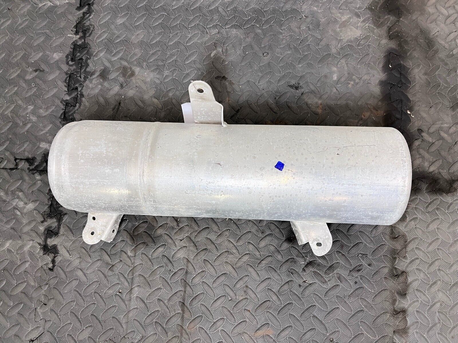 17-20 PORSHE PANAMERA BENTLEY GT AIR SUSPENSION PRESSURE ACCUMULATOR TANK OEM