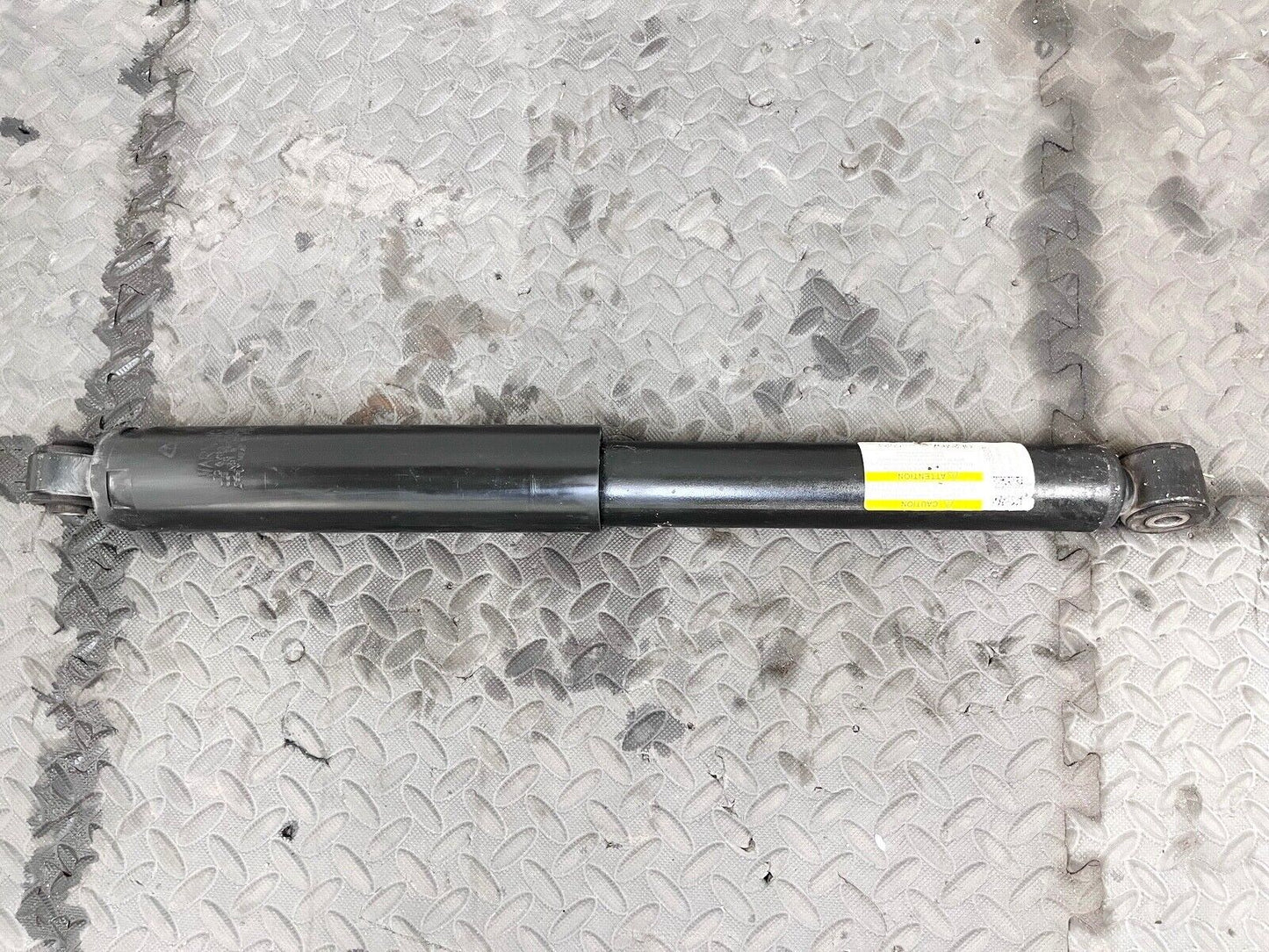 20-23 GMC SIERRA 2500 3500 HD REAR SHOCK SUSPENSION ABSORBER STRUT OEM