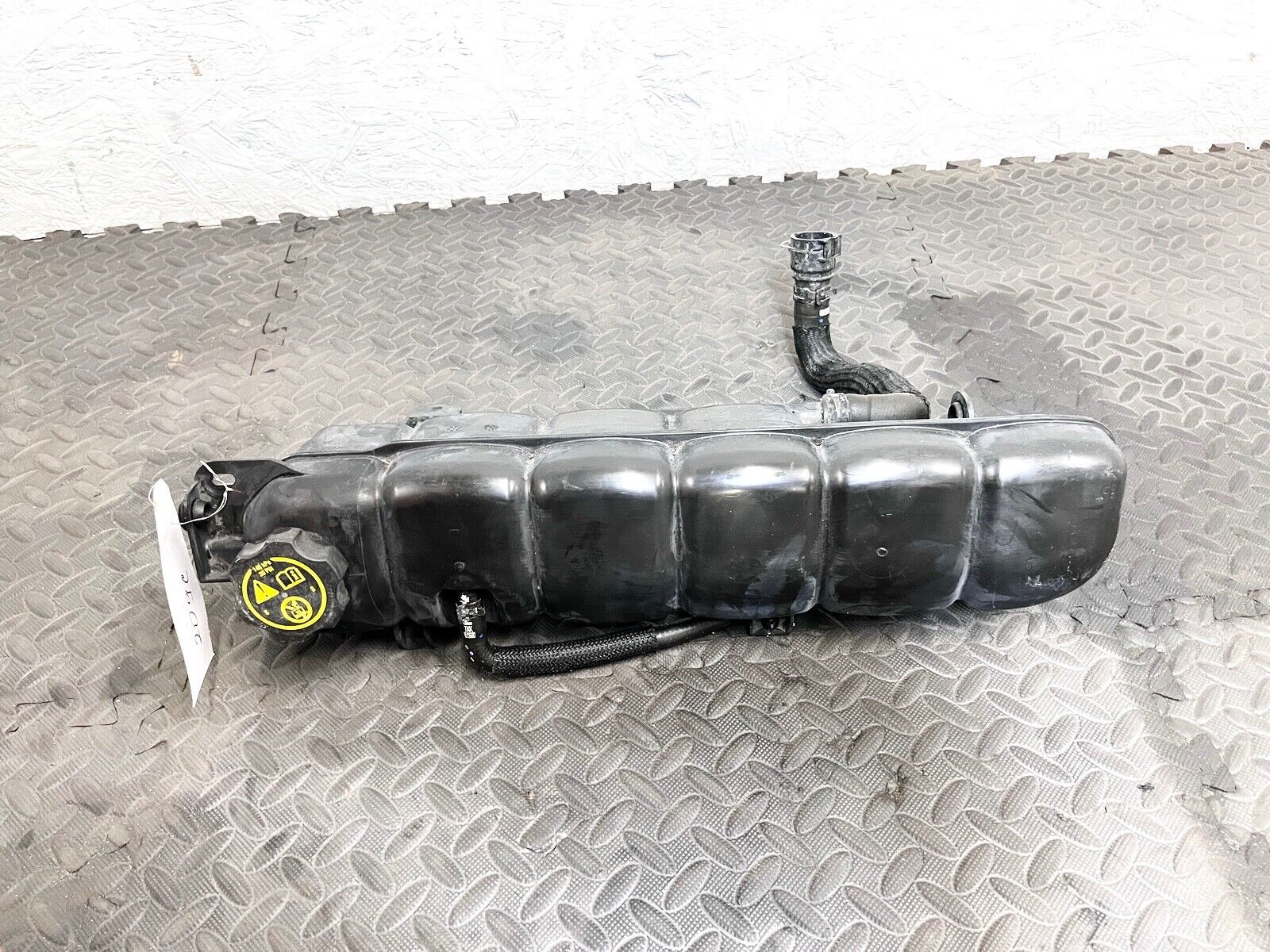 20-22 CHEVROLET CORVETTE ENGINE COOLANT RESERVOIR TANK BOTTLE OEM