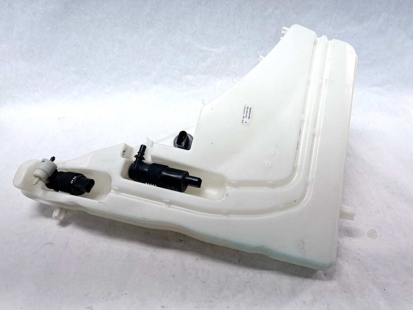 17-20 BENTLEY BENTAYGA WINDSHIELD WASHER FLUID RESERVOIR TANK BOTTLE OEM