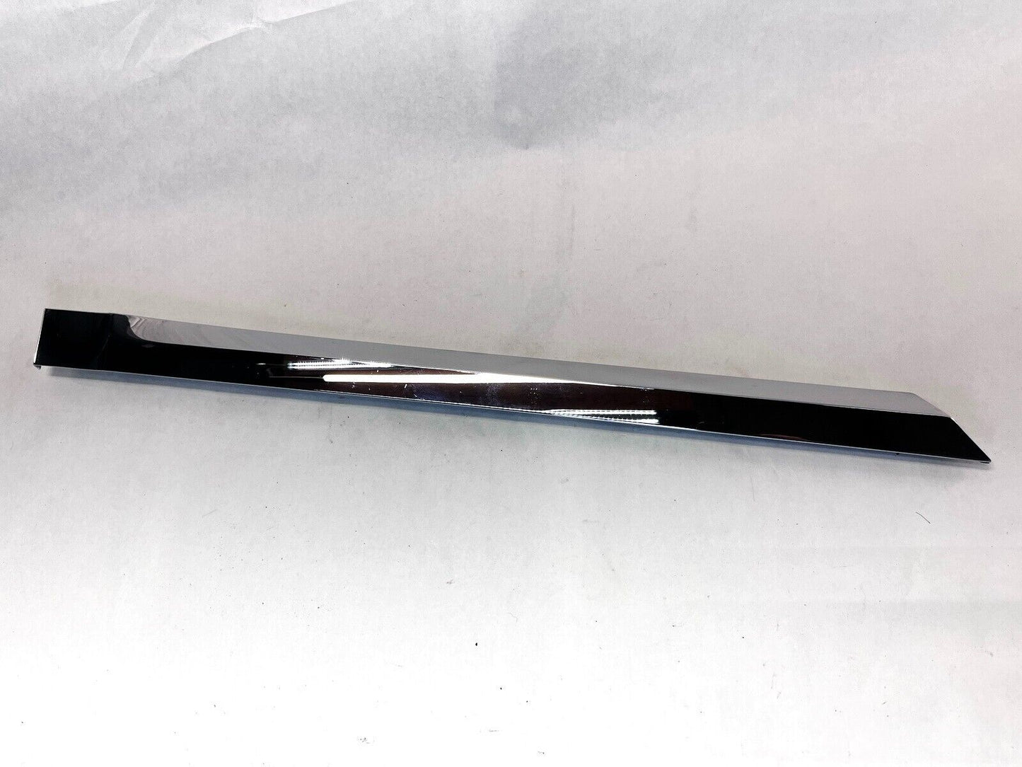 18-22 BENTLEY CONTINENTAL REAR RIGHT RH PASS SIDE TRIM PANEL MOLDING STRIP OEM