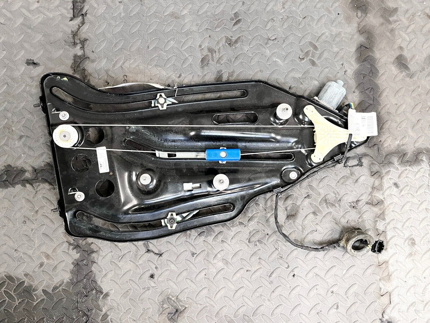 10-20 BENTLEY CONTINENTAL GT REAR LEFT LH DRIVER SIDE WINDOW REGULATOR MOTOR OEM