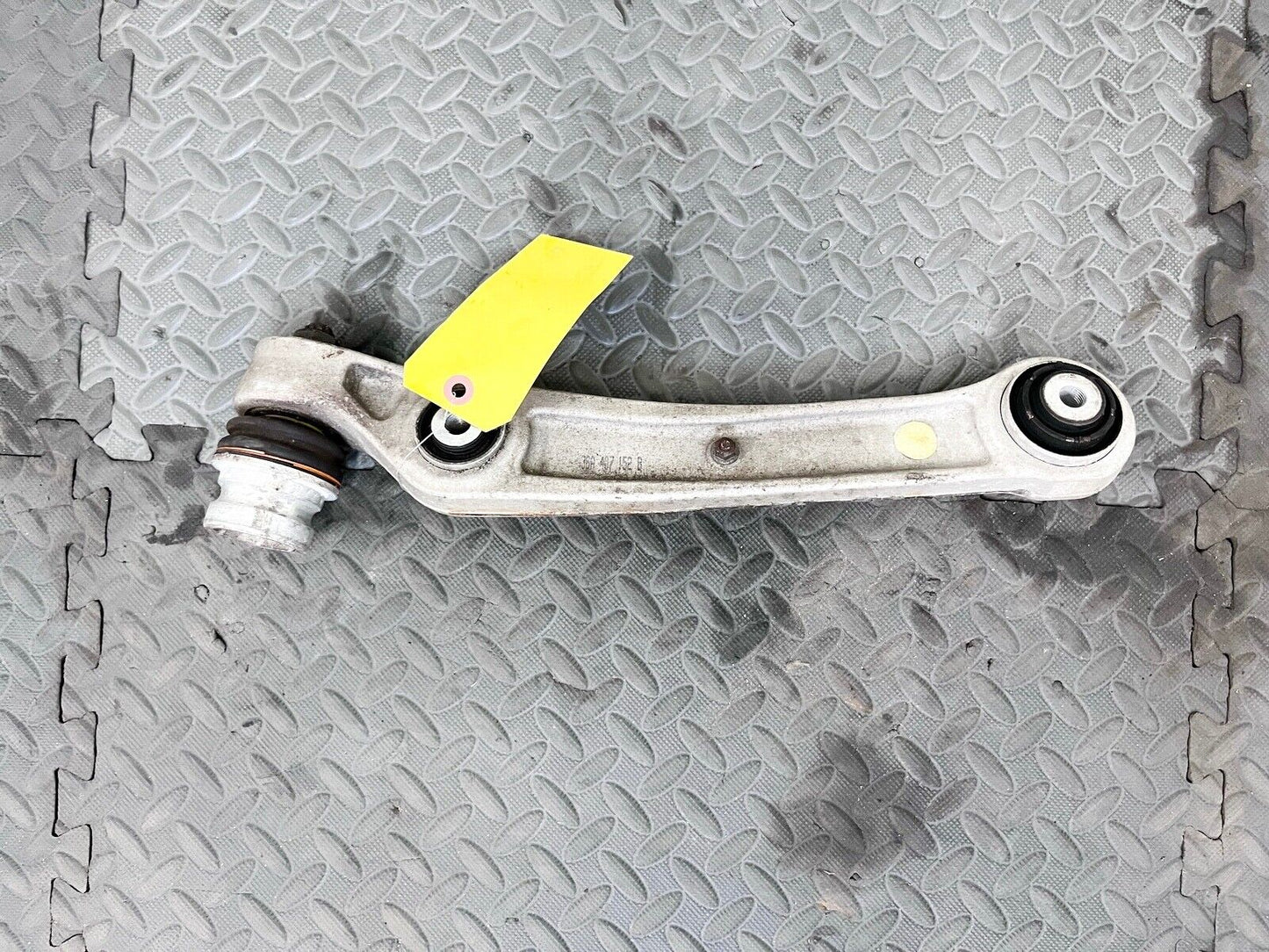 17-23 AUDI Q7 BENTLEY BENTAYGA FRONT RIGHT SIDE LOWER FORWARD CONTROL ARM OEM