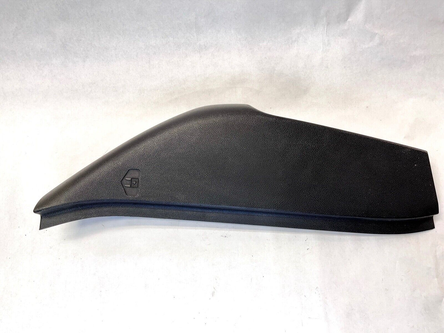 19-23 GMC CHEVROLET SIERRA 2500 3500 RIGHT SIDE DASHBOARD END COVER PANEL OEM