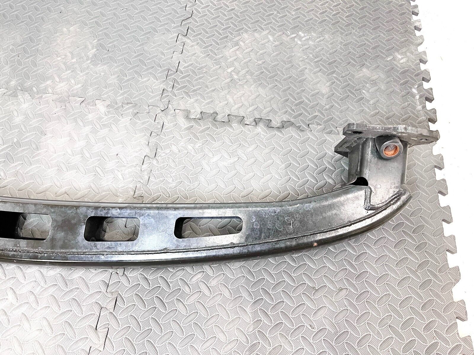 10-20 BENTLEY MULSANNE REAR BUMPER REINFORCEMENT IMPACT BAR ABSORBER OEM