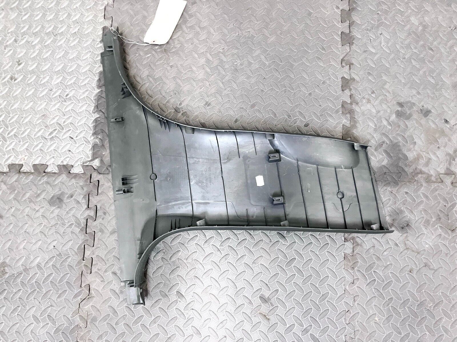 09-16 AUDI A4 S4 B8 LEFT LH DRIVER LOWER B PILLAR TRIM PANEL COVER LINING OEM