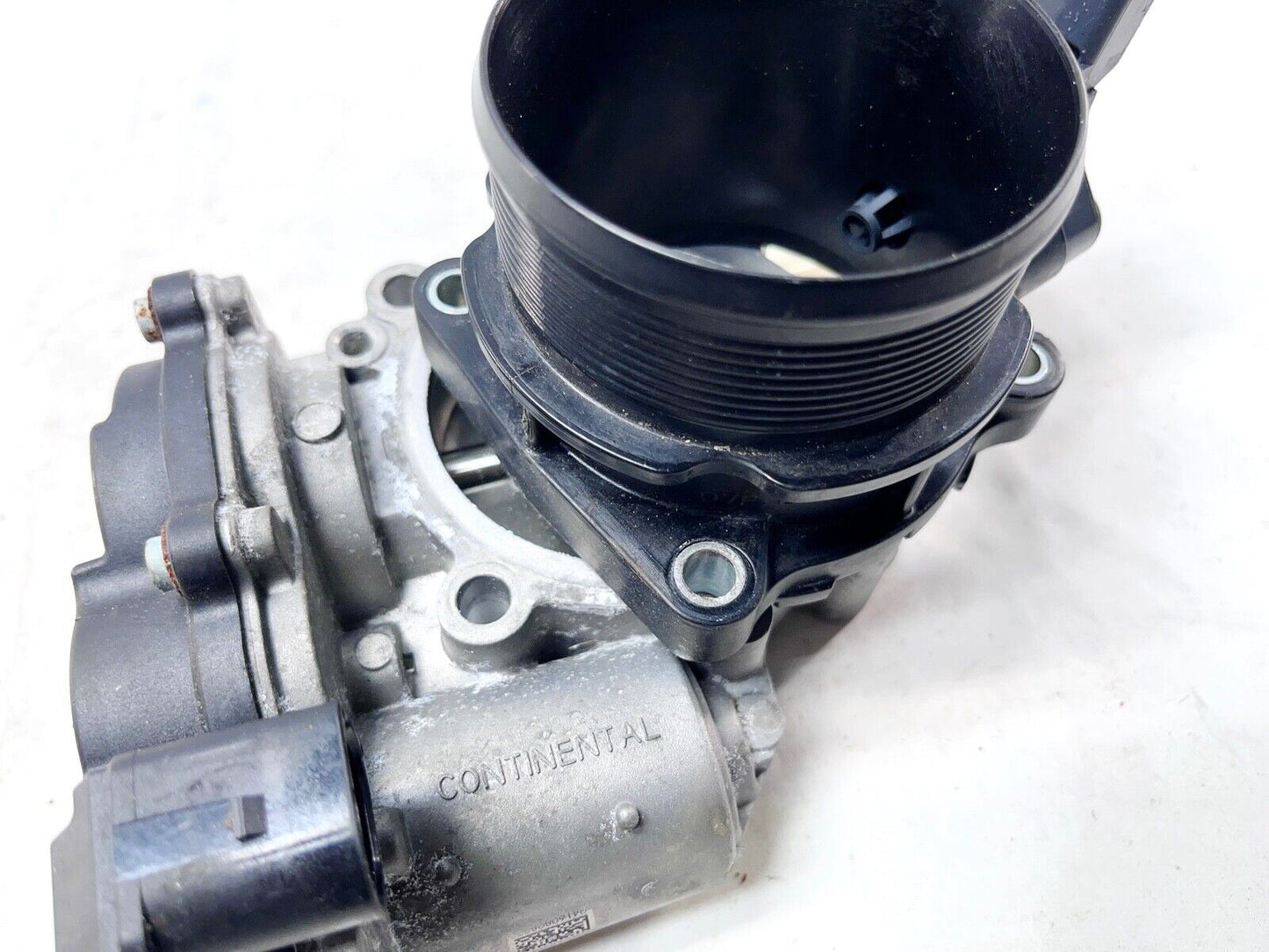 17-20 BENTLEY BENTAYGA THROTTLE BODY VALVE W/ SENSOR ASSEMBLY OEM